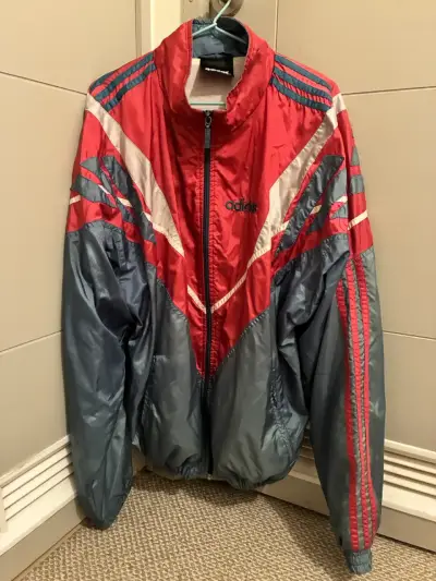 Chaqueta deportiva vintage Adidas roja y gris - miniatura 1