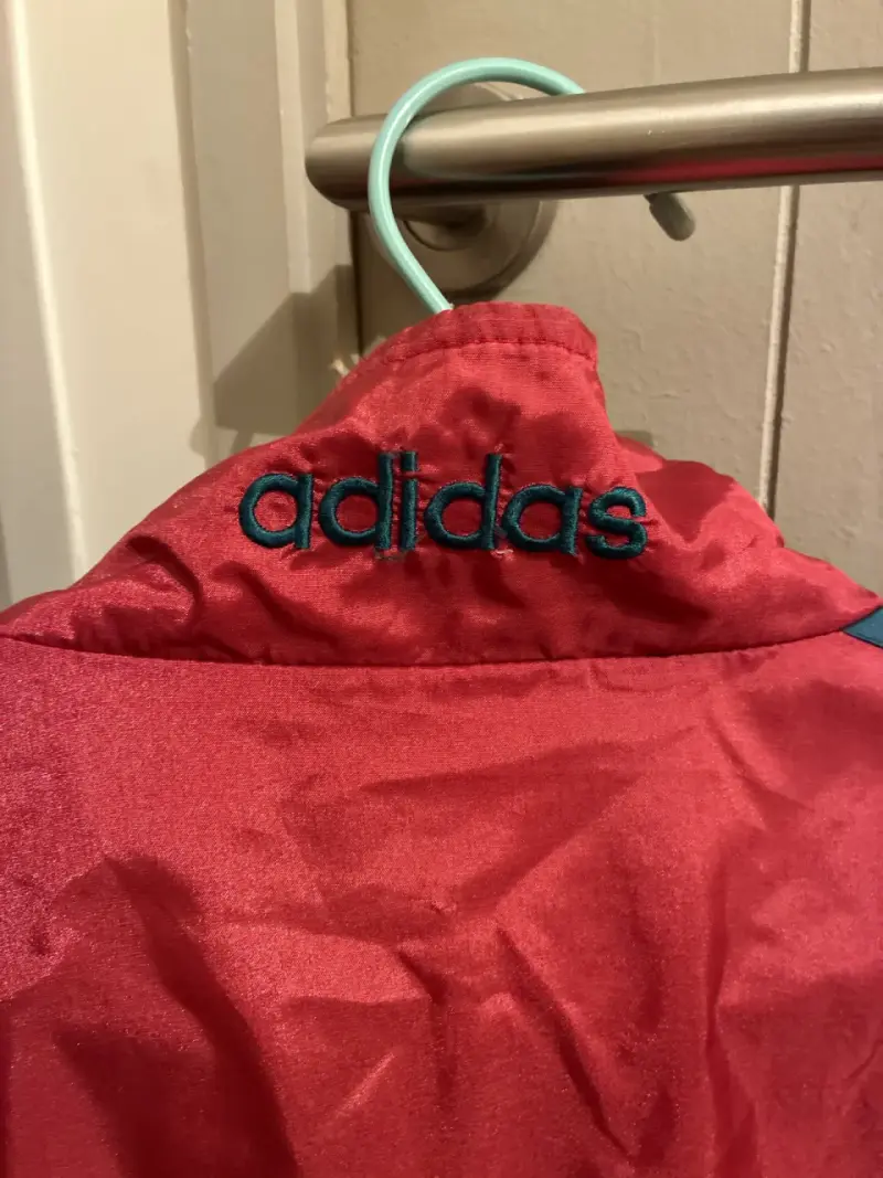 Chaqueta deportiva vintage Adidas roja y gris - 5