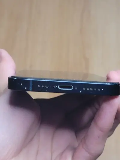 iPhone 13 Solo Wifi - miniatura 4