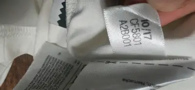Polera Adidas Skateboarding Talla M  DISEÑO UNICO. - miniatura 6