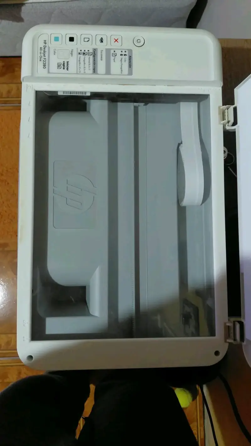 Impresora multifuncional HP Deskjet F2050 usada - 2