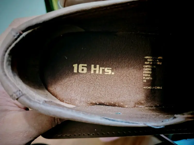 Zapatos casuales de cuero marrón 16 Hrs - 4