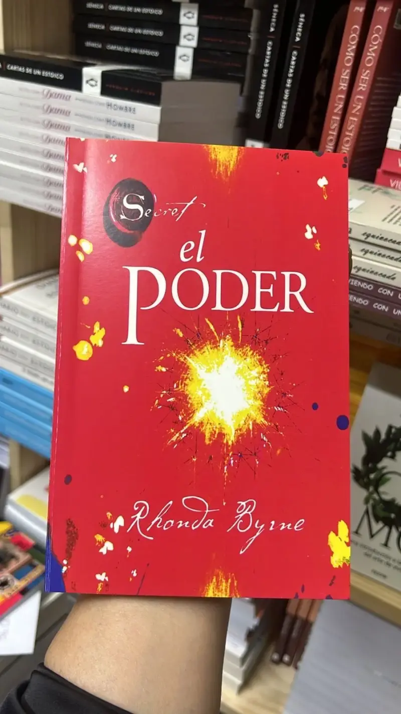 Libro 'El Poder' de Rhonda Byrne en buen estado