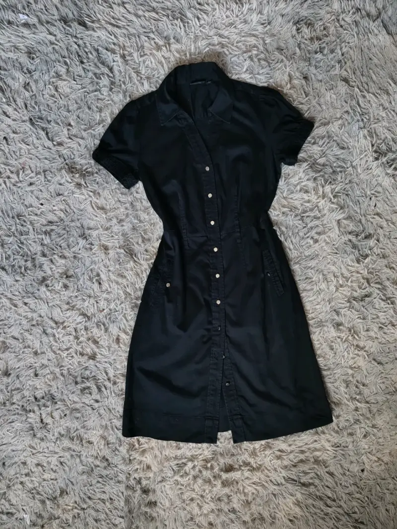 Vestido negro casual de manga corta - 5