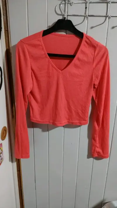Polera manga larga coral para mujer - miniatura 1
