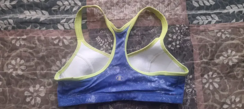 Top deportivo azul con tirantes verdes - 2