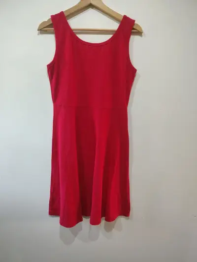 Vestido rojo sin mangas para mujer - miniatura 4