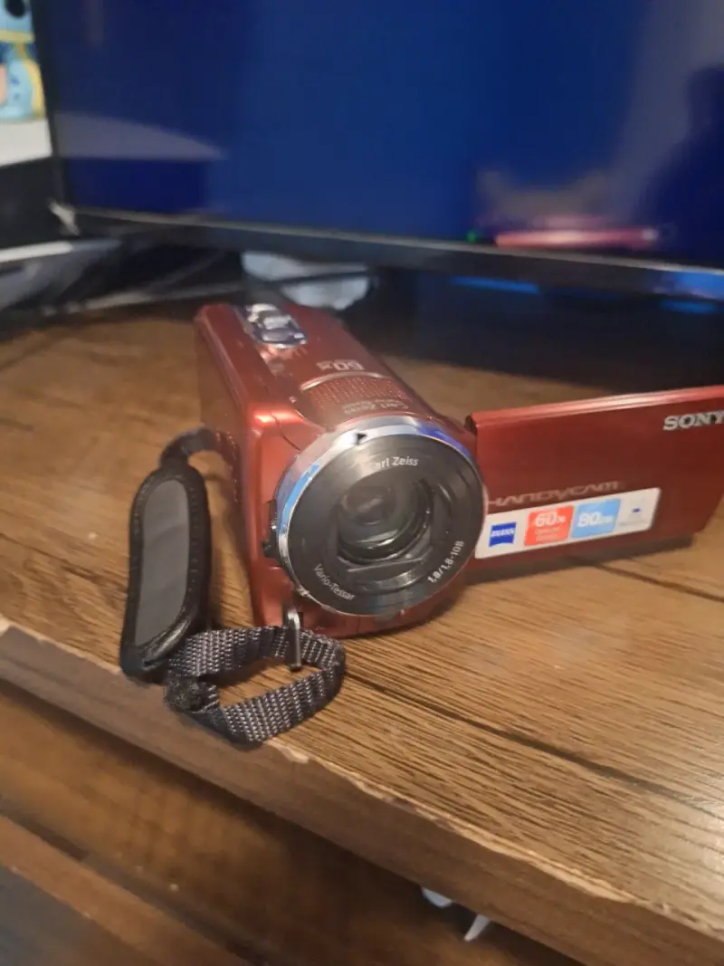Videocámara Sony Handycam DCR-SR68 roja - 1