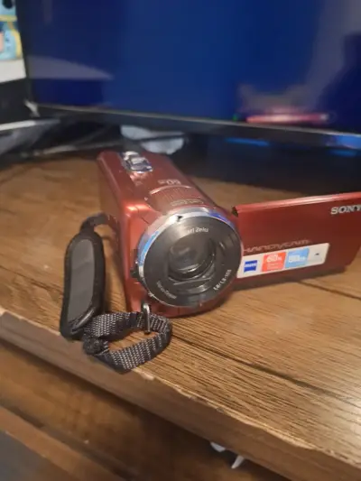 Videocámara Sony Handycam DCR-SR68 roja - miniatura 1