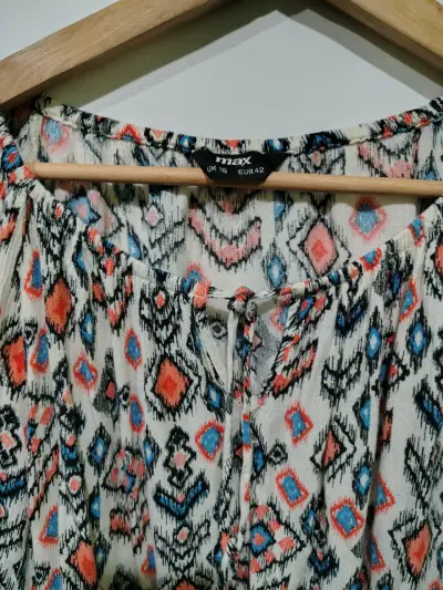 Blusa estampada de manga larga para mujer - miniatura 3