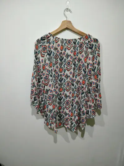 Blusa estampada de manga larga para mujer - miniatura 4