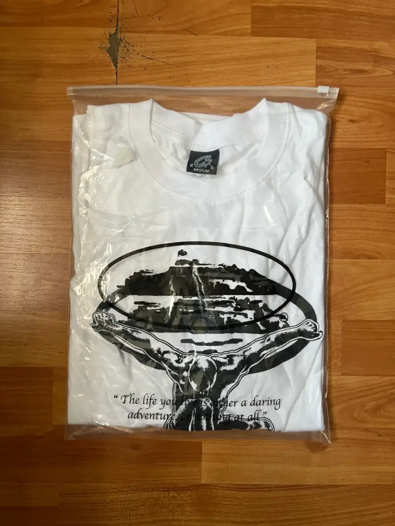 Polera corteiz silver surfer - 2