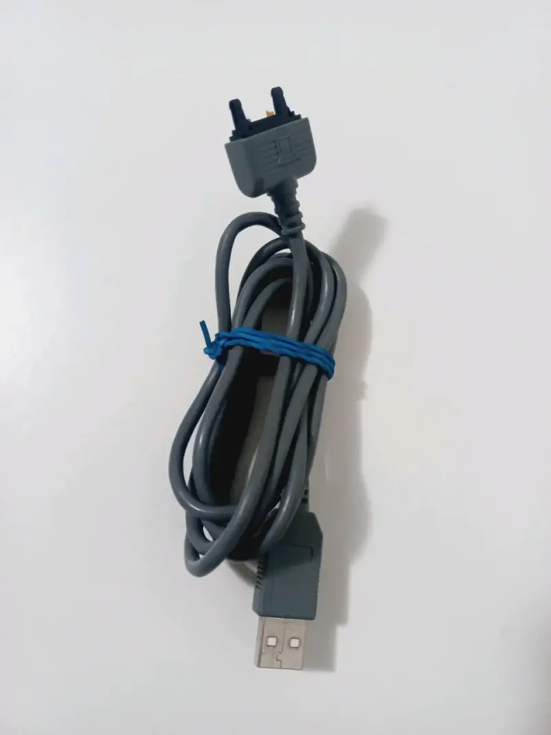 Auriculares Sony Ericsson HPM-62 con cable USB - 5