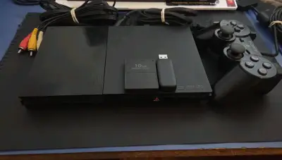 PLAYSTATION 2 + MEMORY CARD 16 MB + PENDRIVE 64GB - miniatura 2
