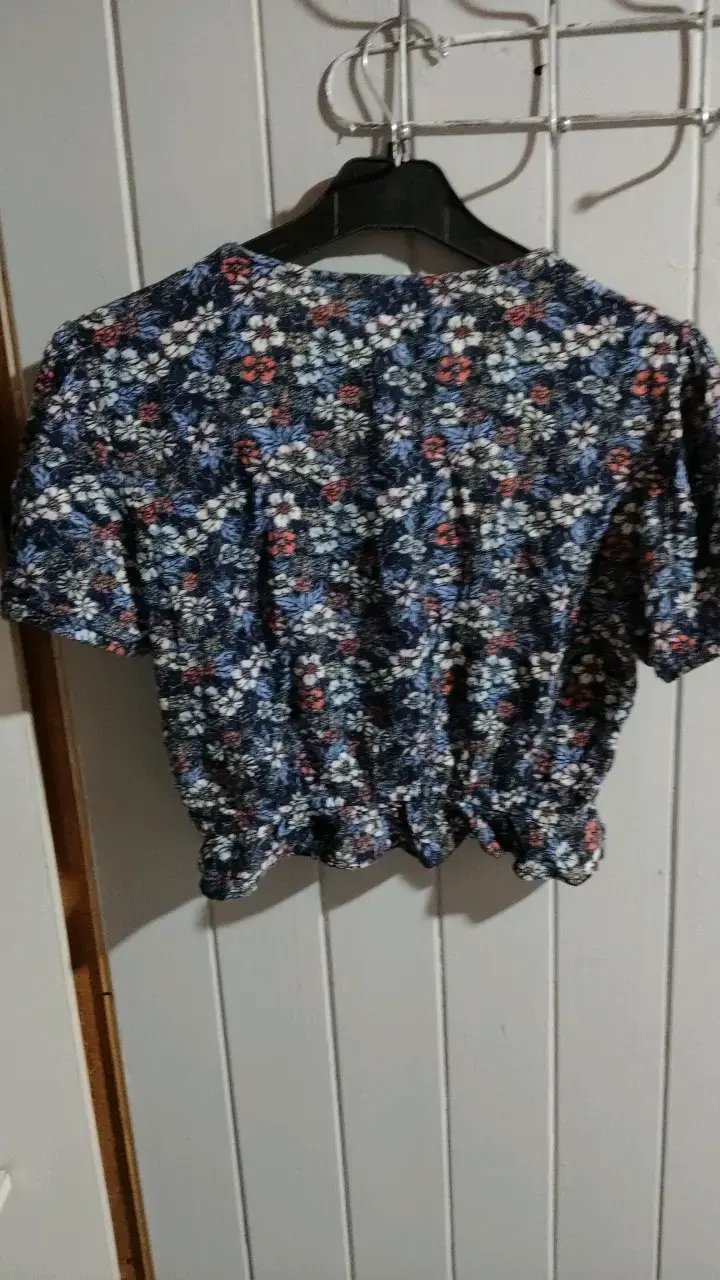 Blusa floreada manga corta para mujer - 2