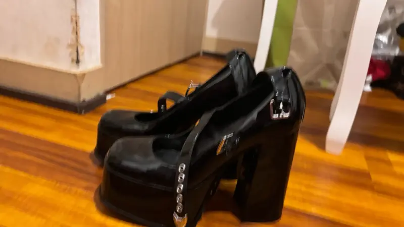Zapatos de plataforma negros Madden con hebillas - 2