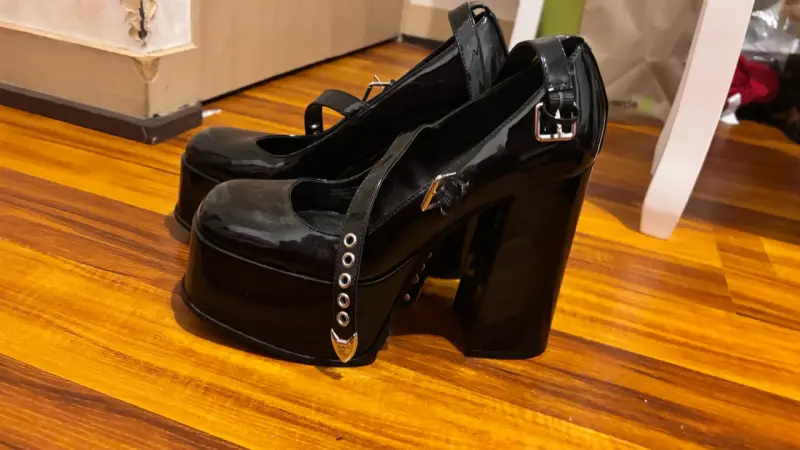 Zapatos de plataforma negros Madden con hebillas - 3