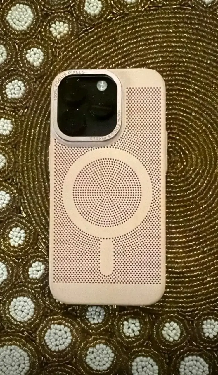 Iphone 14 pro negro con cable y carcasa incluido - 2