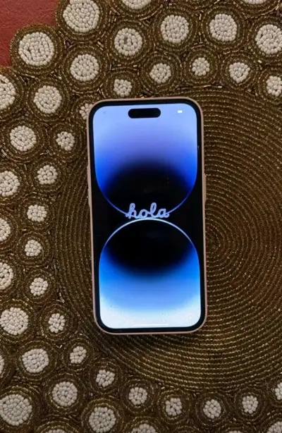 Iphone 14 pro negro con cable y carcasa incluido - miniatura 3