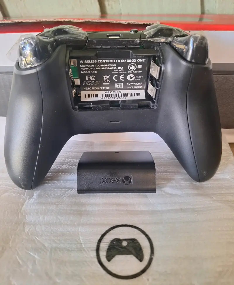 Control inalámbrico Xbox One ES NUEVO! - 2