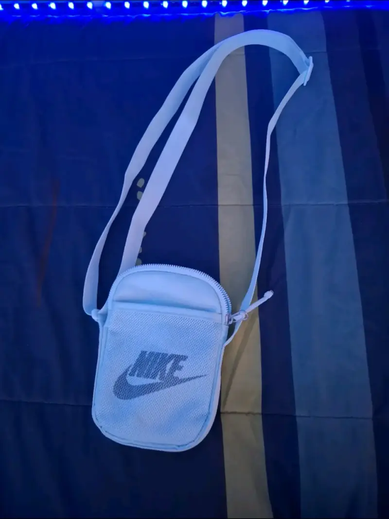 Bolso y gorro hagan precio al privado - 1