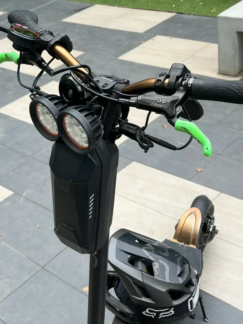 Scooter eléctrico Kaabo Mantis con luces LED - 3