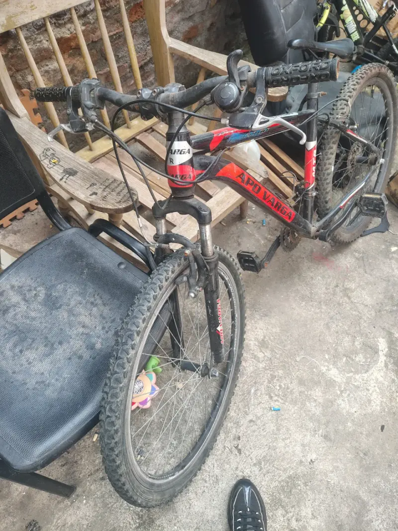 Bicicleta MTB Aro 26 Apo Varga Negra - 3
