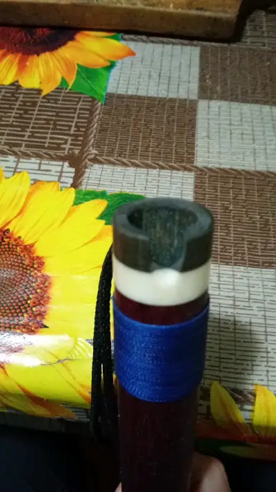 Quena de madera profesional con cordón - miniatura 2