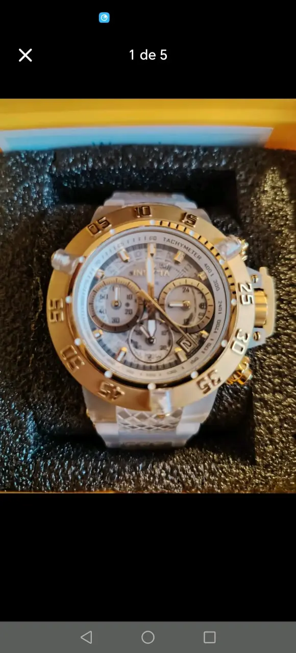 Reloj Invicta dorado con cronógrafo - 1