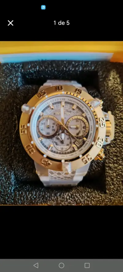 Reloj Invicta dorado con cronógrafo - miniatura 1