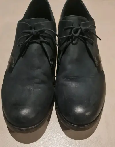Zapatos de cuero negro Diesel para hombre - miniatura 2