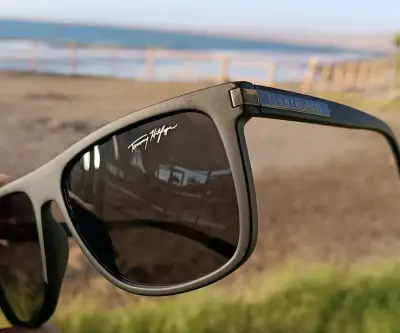 Gafas de Sol de Marca Variada - miniatura 4