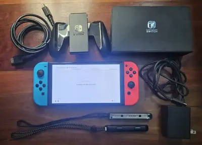 Consola Nintendo Switch con Joy-Con Azul y Rojo - miniatura 2