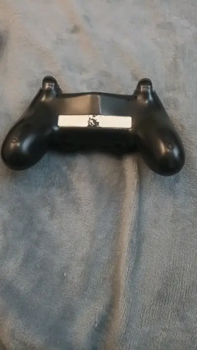 Consola PS4 con control y cable de poder - miniatura 5