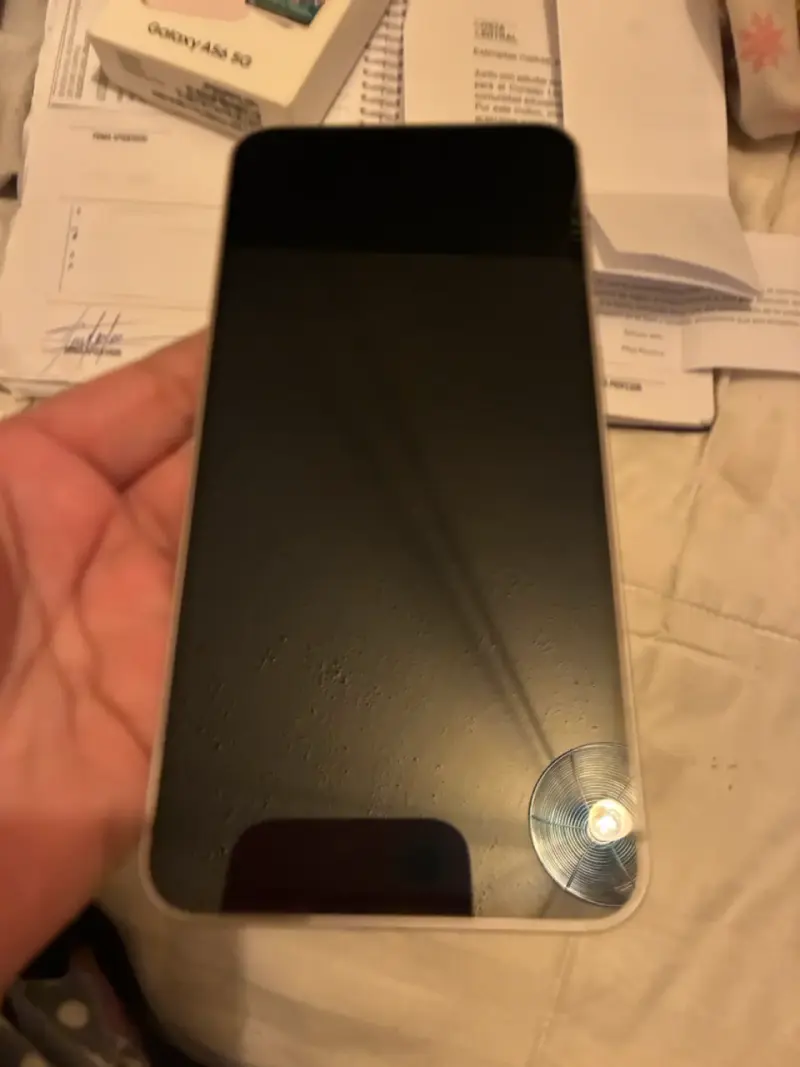 Samsung Galaxy A56 5G en buen estado - 3