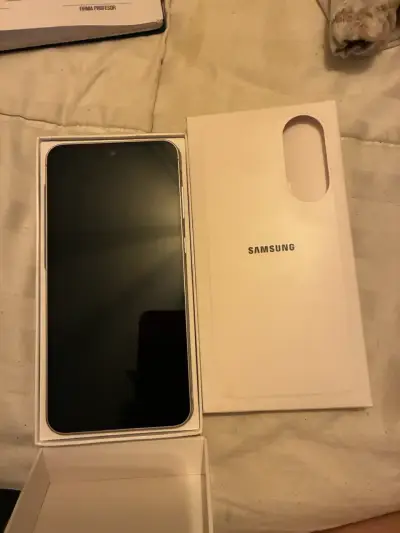 Samsung Galaxy A56 5G en buen estado - miniatura 4
