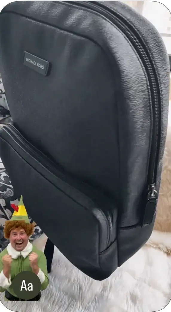 Mochila Michael Kors negra elegante - 5