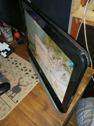 Computador All-in-One HP con pantalla grande - miniatura 3