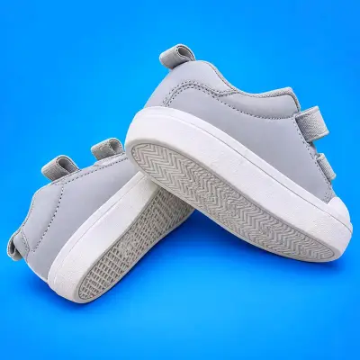 Zapatillas grises para niños H&M con velcro - miniatura 3