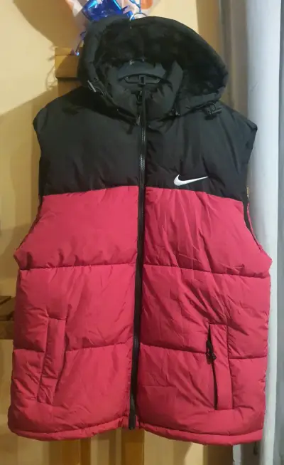 Chaquetas sin mangas de hombre - miniatura 2