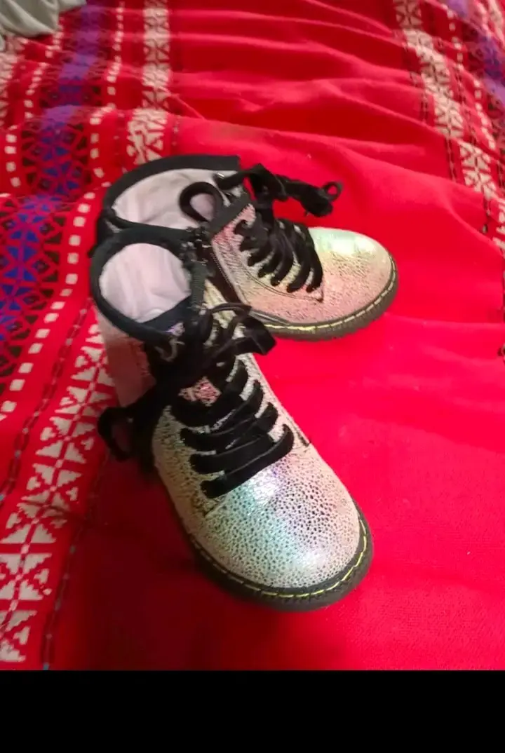 Botines de niña con brillo y cordones - 3