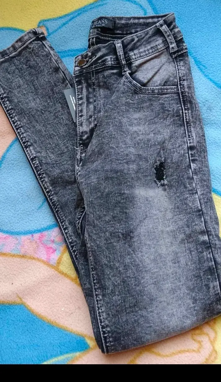 Jeans gris desgastados para mujer - 3