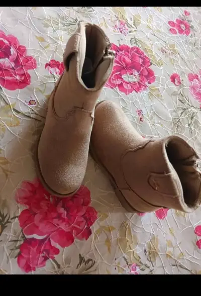 Botas de gamuza beige para niños - miniatura 2