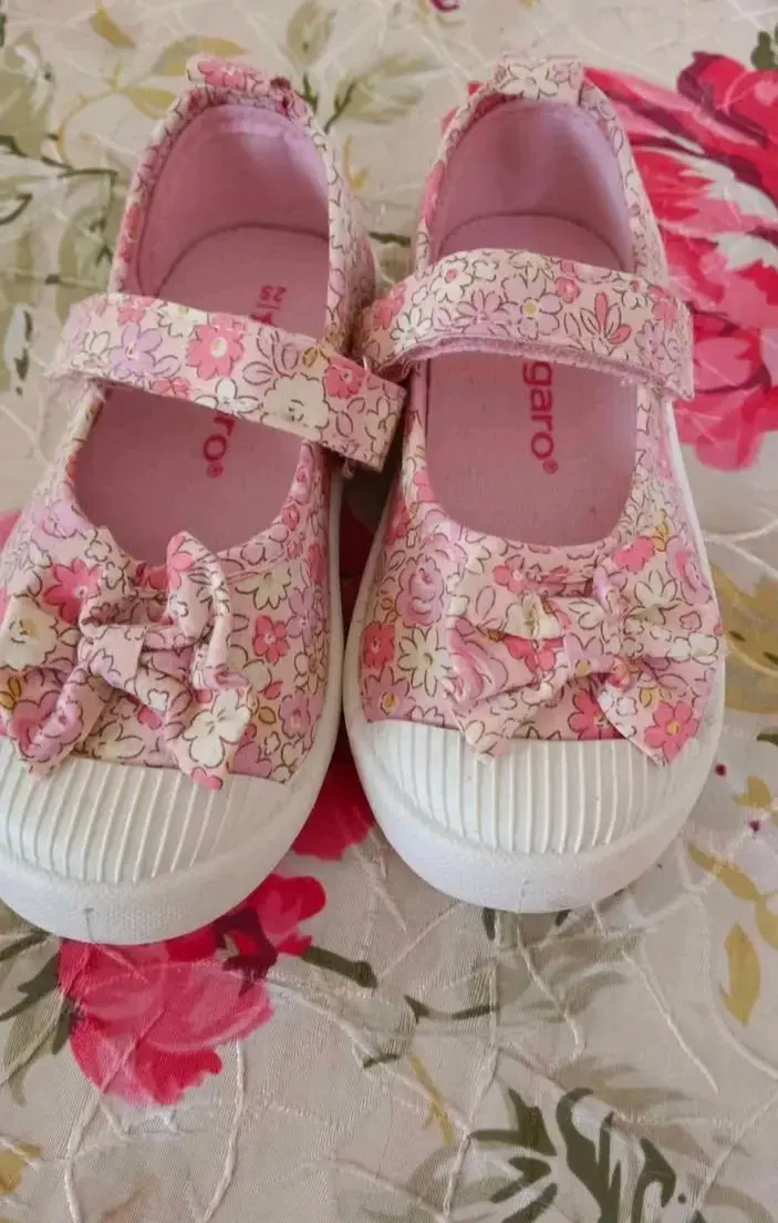 Zapatos de niña con flores y lazo talla 25 - 2