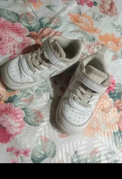Zapatillas deportivas blancas para niños talla 25 - miniatura 3