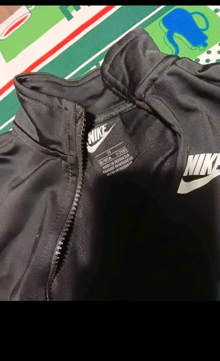 Conjunto deportivo infantil Nike negro - 3