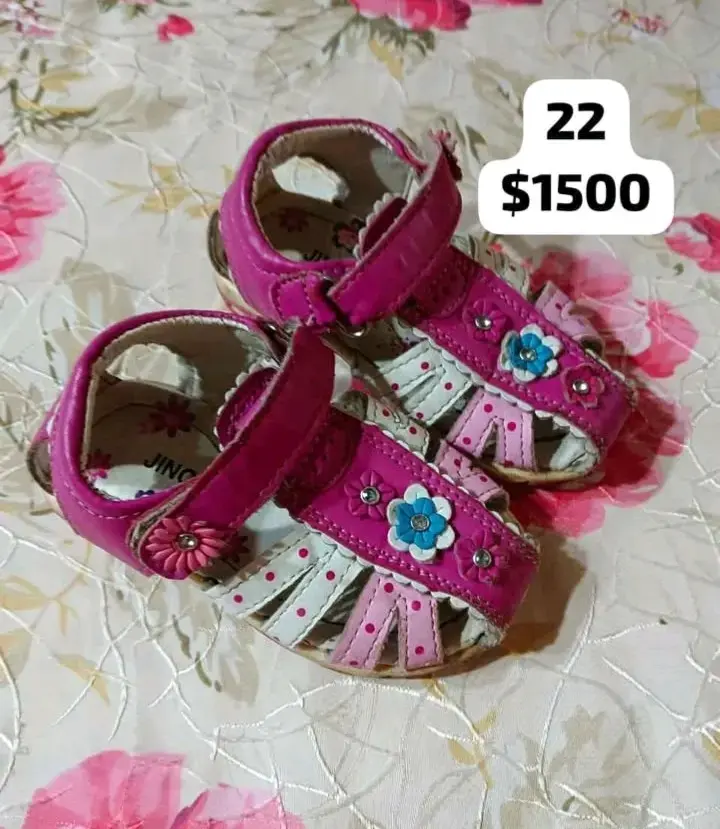 Sandalias de niña color rosa con flores t 22
