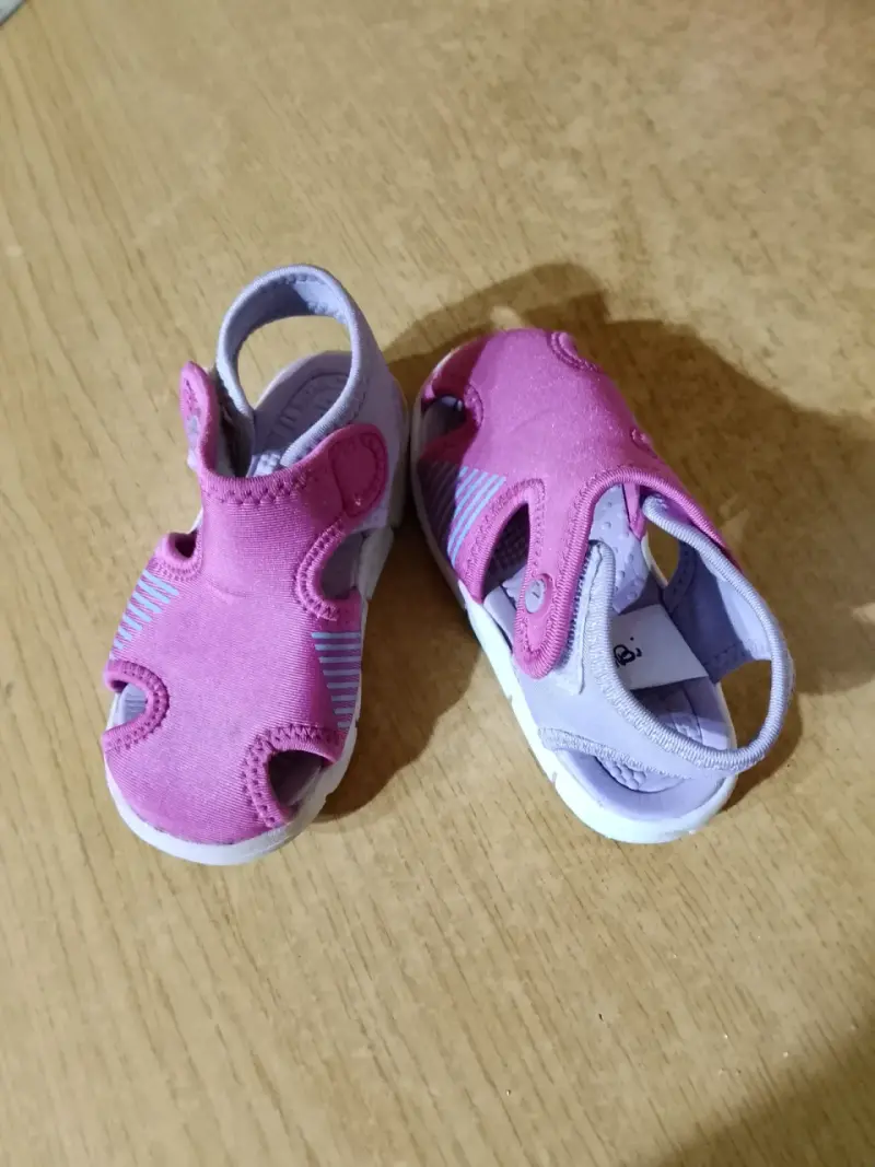 Sandalias rosadas para bebé con diseño cómodo t24 - 2