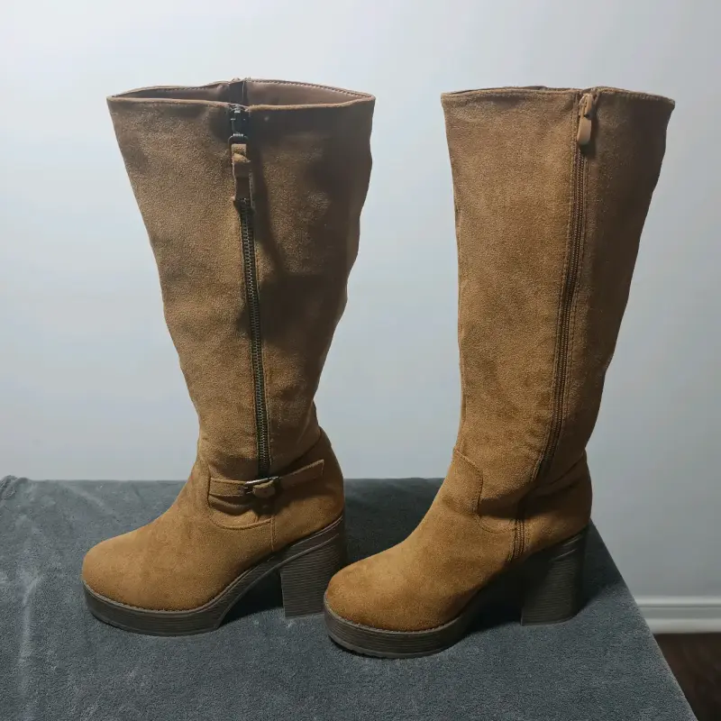 Botas de gamuza marrón con tacón alto - 2