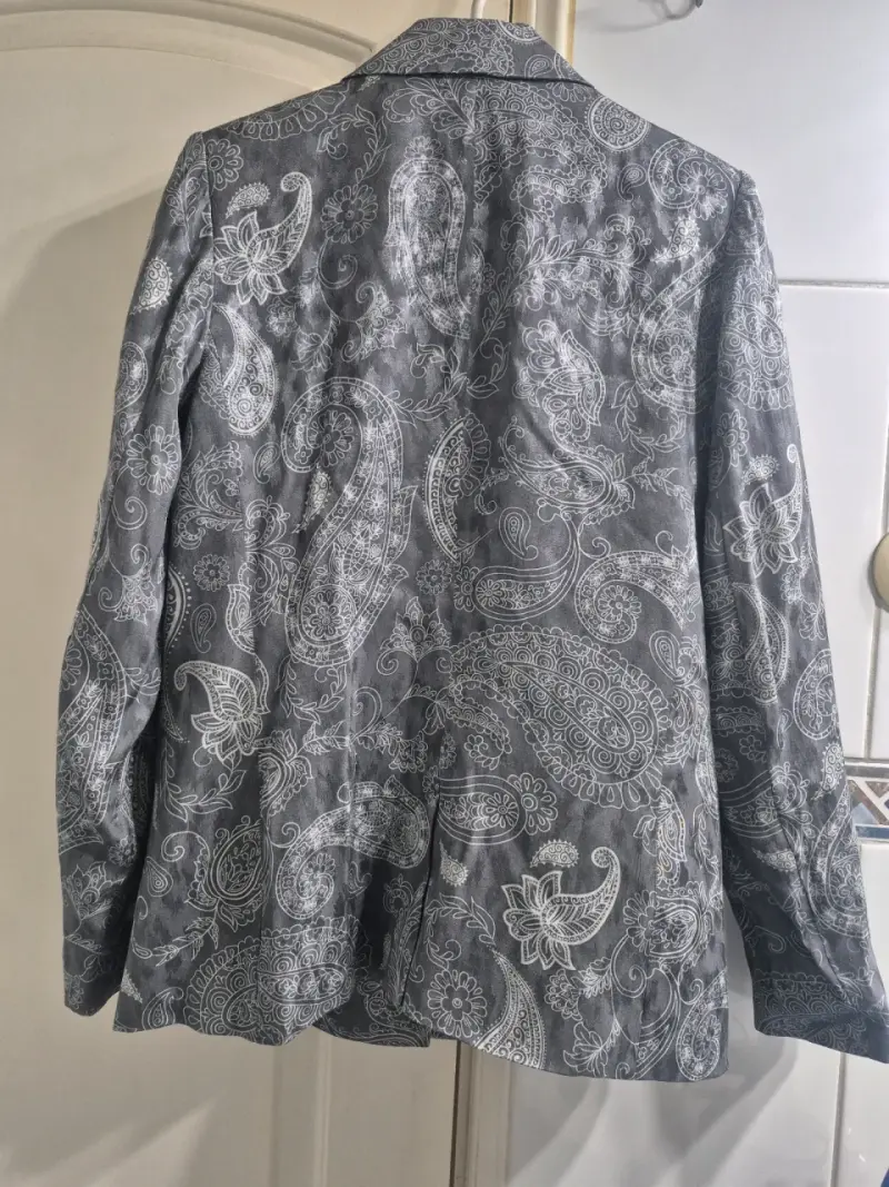 Blazer ASH nuevo, sin uso, talla S, holgado - 6